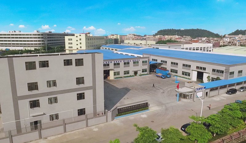 佛山商用厨具采购全指南：从顺德厨具厂到陈村厨具批发，看懂不锈钢厨房设备与定制门道